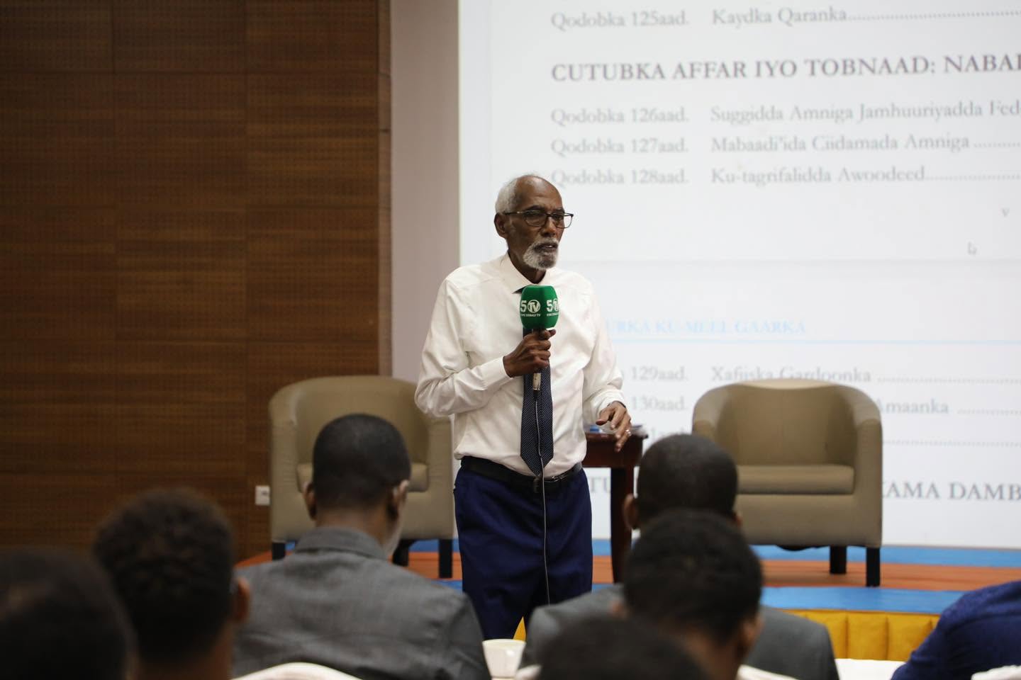 Jawaari addressing a forum